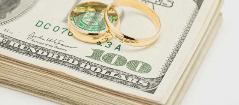 Congratulations, You’re Engaged! Financial Glitches to Tackle before You Get Hitched
